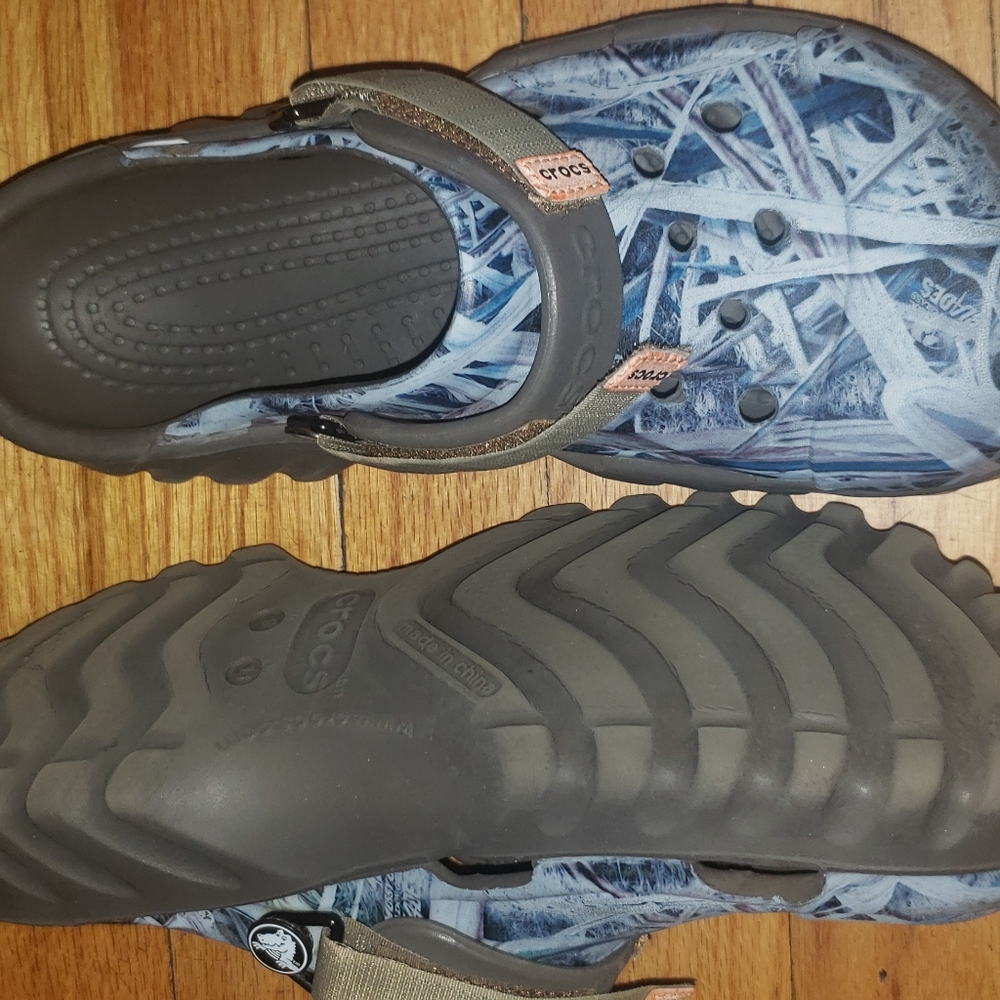 CROCS Mossy Oak Camo Clogs Mens size 9